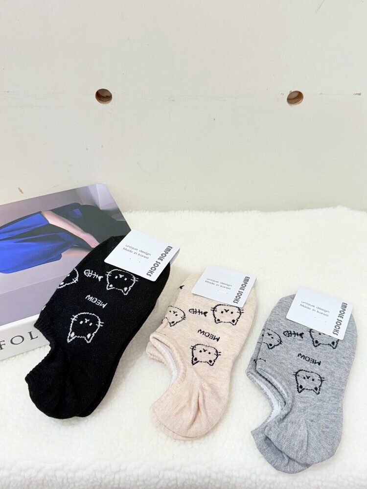『3入組』線條大頭貓咪短襪