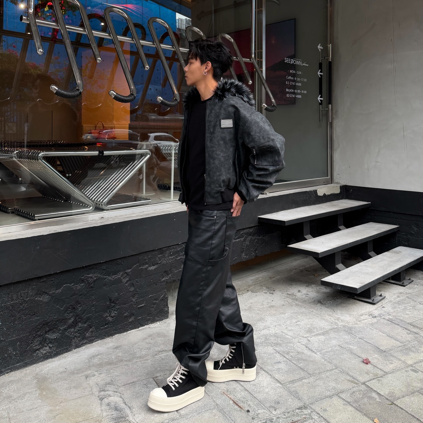 【車庫服飾】KILLASYSTEM 25FW FAUX-FUR HOODED BOMBER JACKET