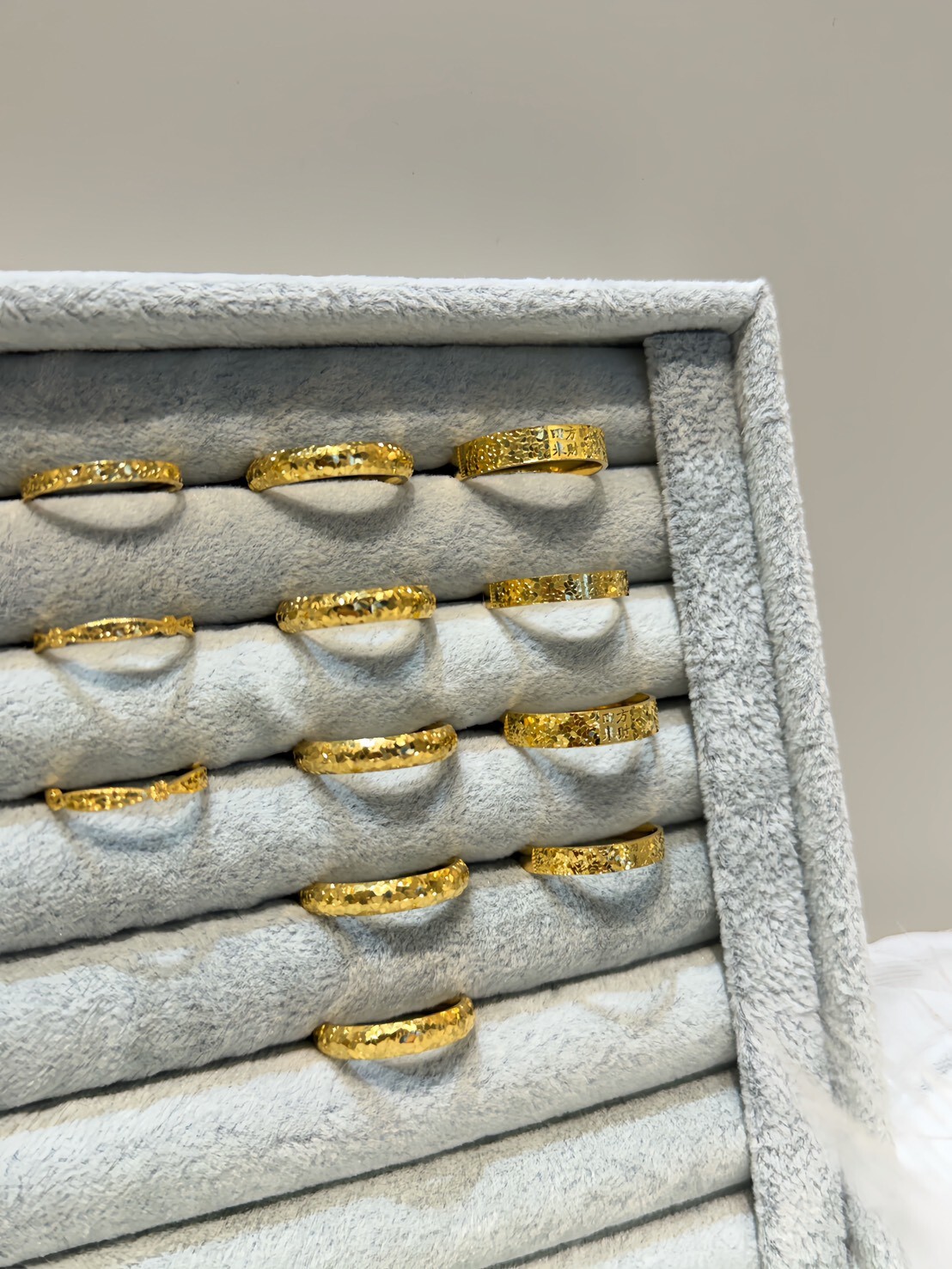 泥鰍背碎碎冰戒