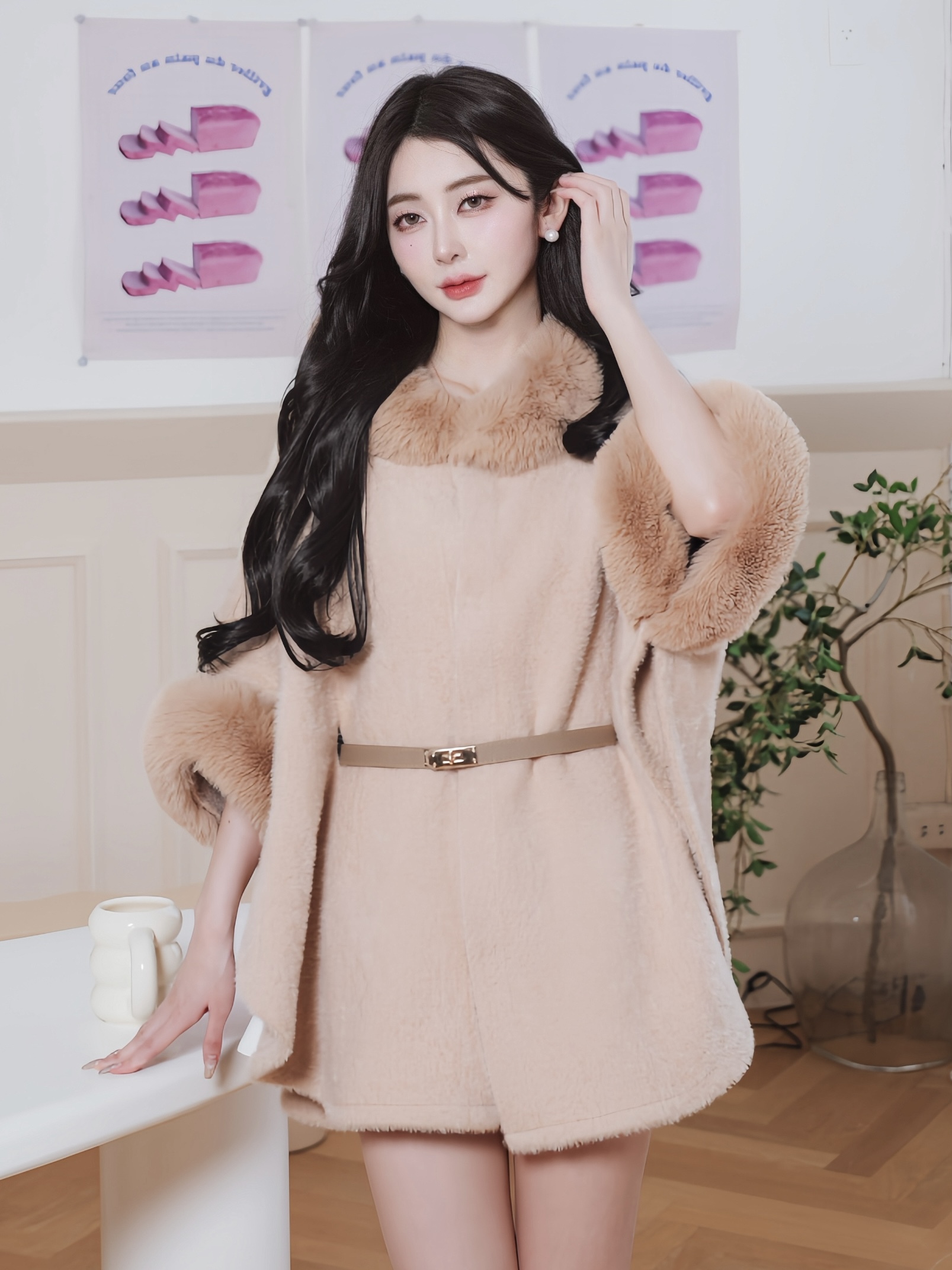 🤍氣質毛領斗篷外套送腰帶（奶茶色均碼）