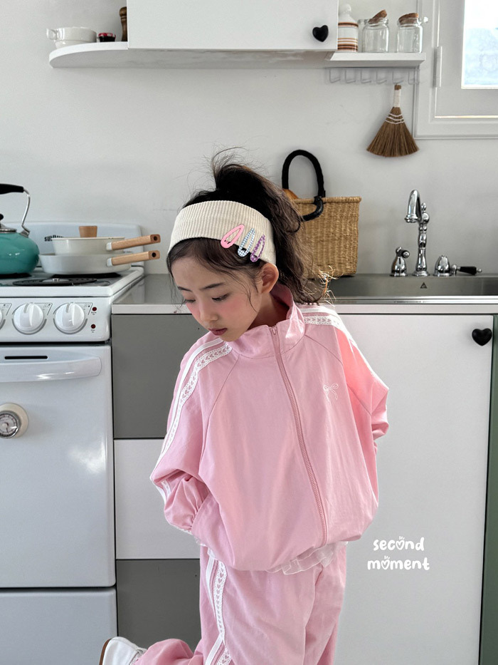 正韓春second moment  兩色蝴蝶結蕾絲連帽外套