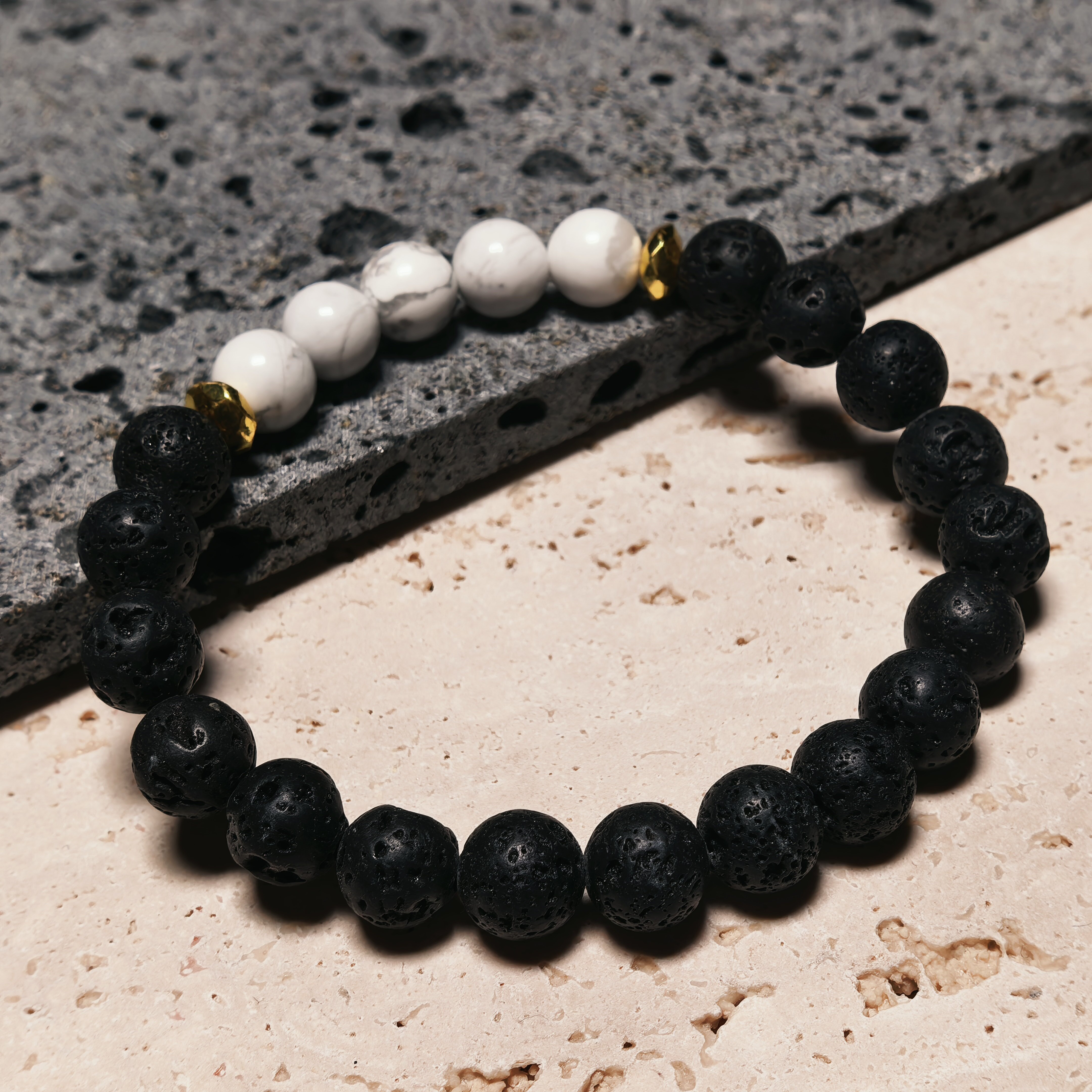 白松石x火山石手串 CH1572