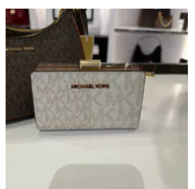 [S] MICHAEL KORS PALE GOLD 35F4GTVF6M JET SET TRAVEL MD BIFLD ZP CN WLLET, 197853078543 (SMK1398)