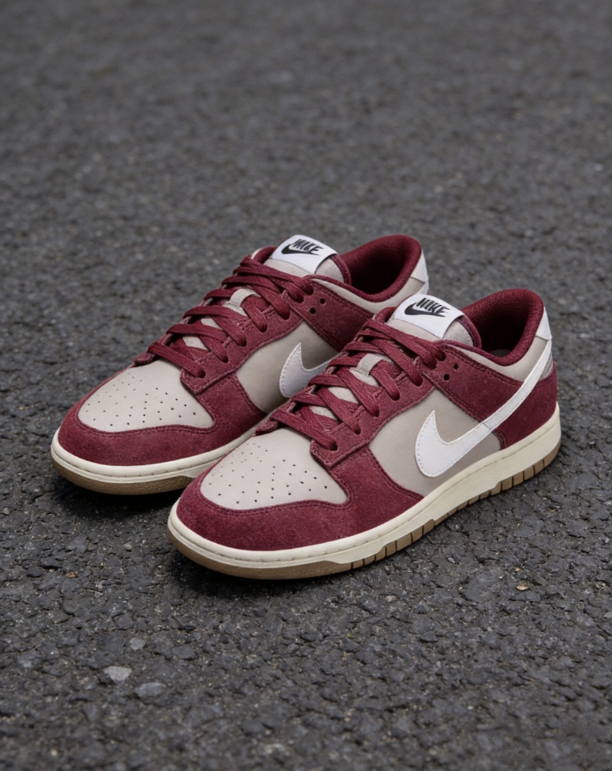 男鞋 NIKE DUNK LOW RETRO SE 'College Grey Team Red' 酒紅 麂皮 復古 低筒 休閒鞋【IB6399-004】