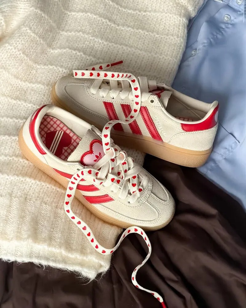 <2026情人節限定💕>ADIDAS HANDBALL SPEZIAL 燕麥奶油紅