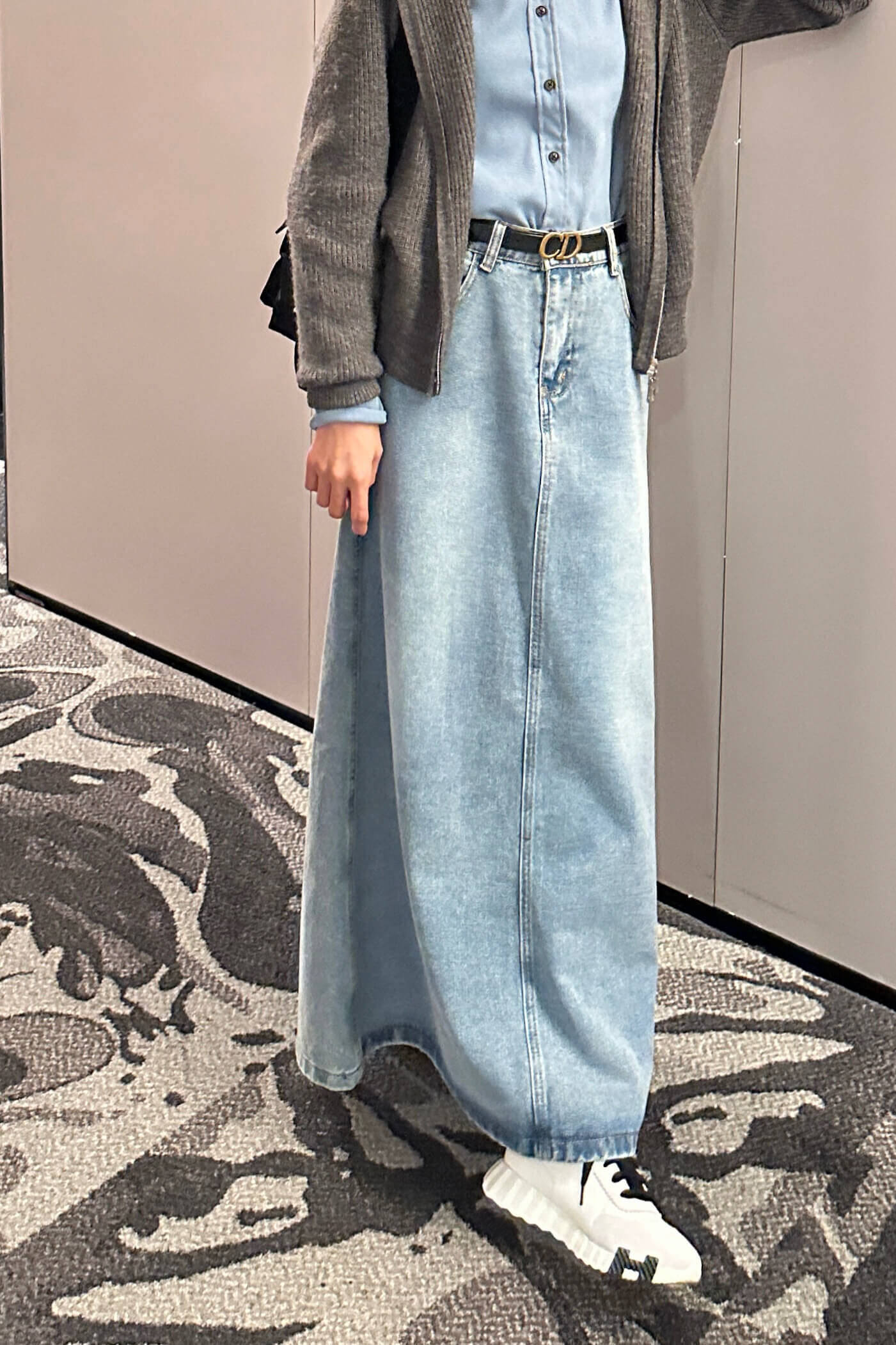 Back Slit Midi Washed Denim Maxi Skirt_SK254L15