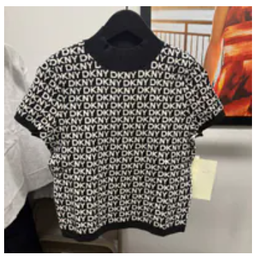 [S] DKNY BLACK/EGGNOG LOGO JACQUARD TOP, DJ5R0808-2L5 (SD1737)