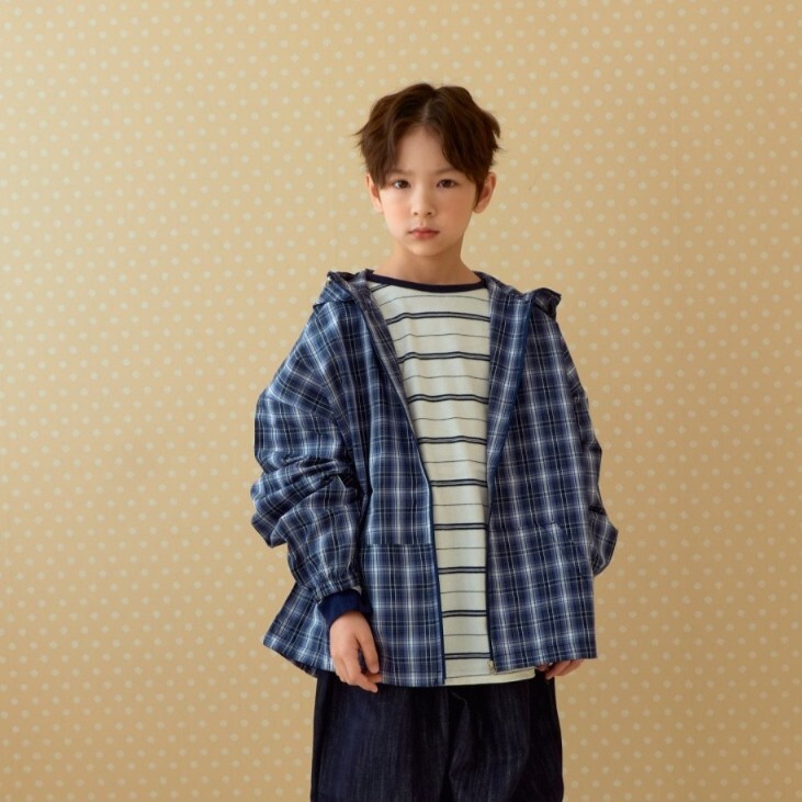 90-140 MNM 帥氣格紋連帽外套 2色