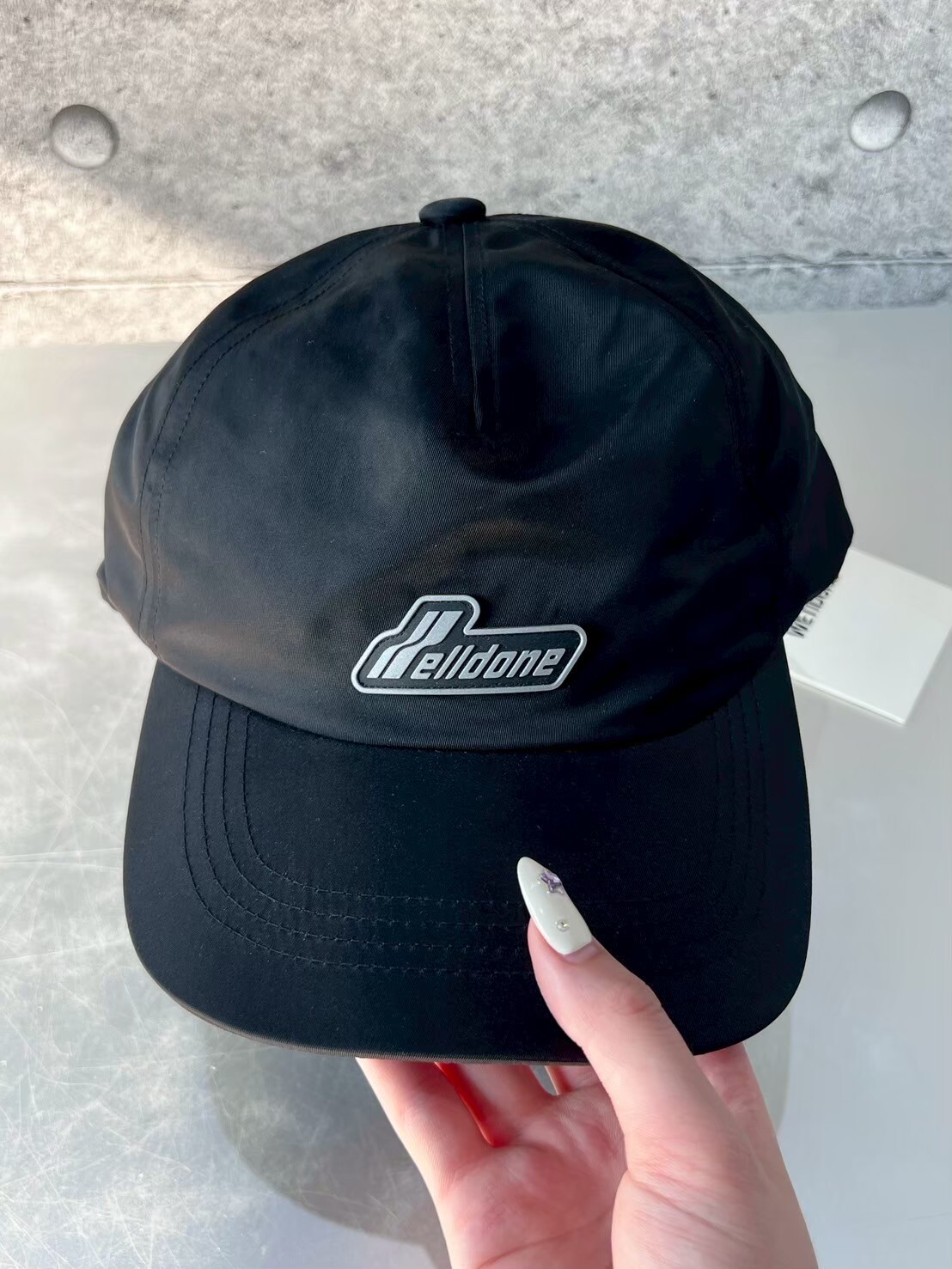 現貨低於半價❗️市面最低 We11done 硅膠字體Logo黑色尼龍老帽