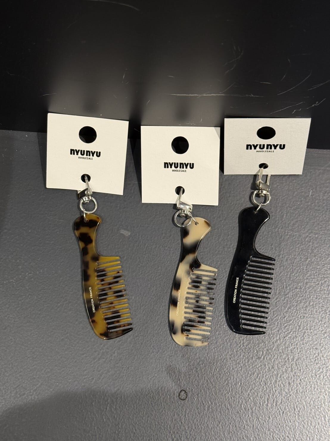 NU5529 手拿梳掛飾 *特價* (充值購物金不適用)