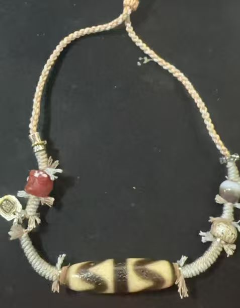 0205XZ101-西藏天珠-牙黄双虎牙锁骨链（A101）