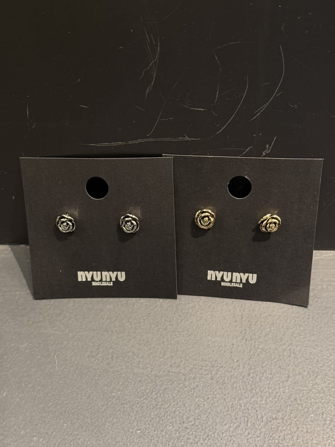 NU5545 金屬玫瑰耳環 *特價* (充值購物金不適用)