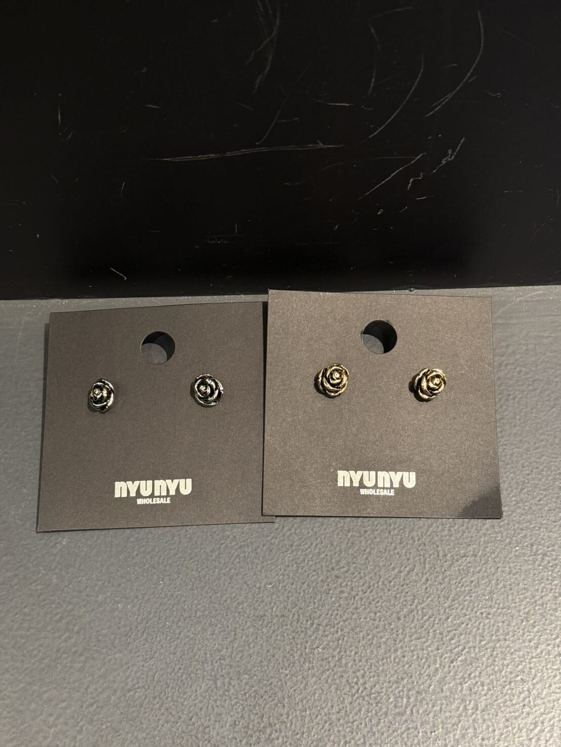 NU5545 金屬玫瑰耳環 *特價* (充值購物金不適用)