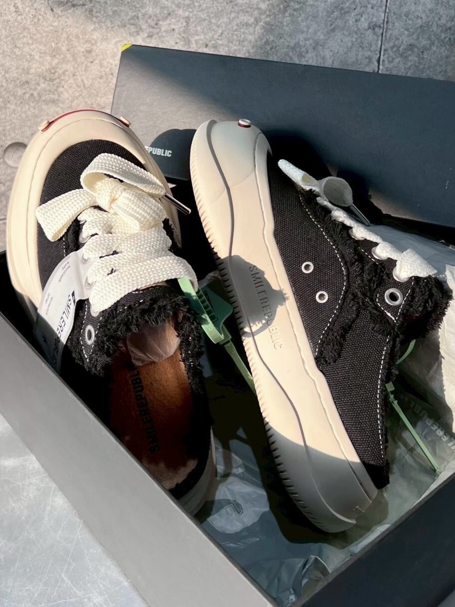 SMILEREPUBLIC 黑白解構厚底鞋 半拖