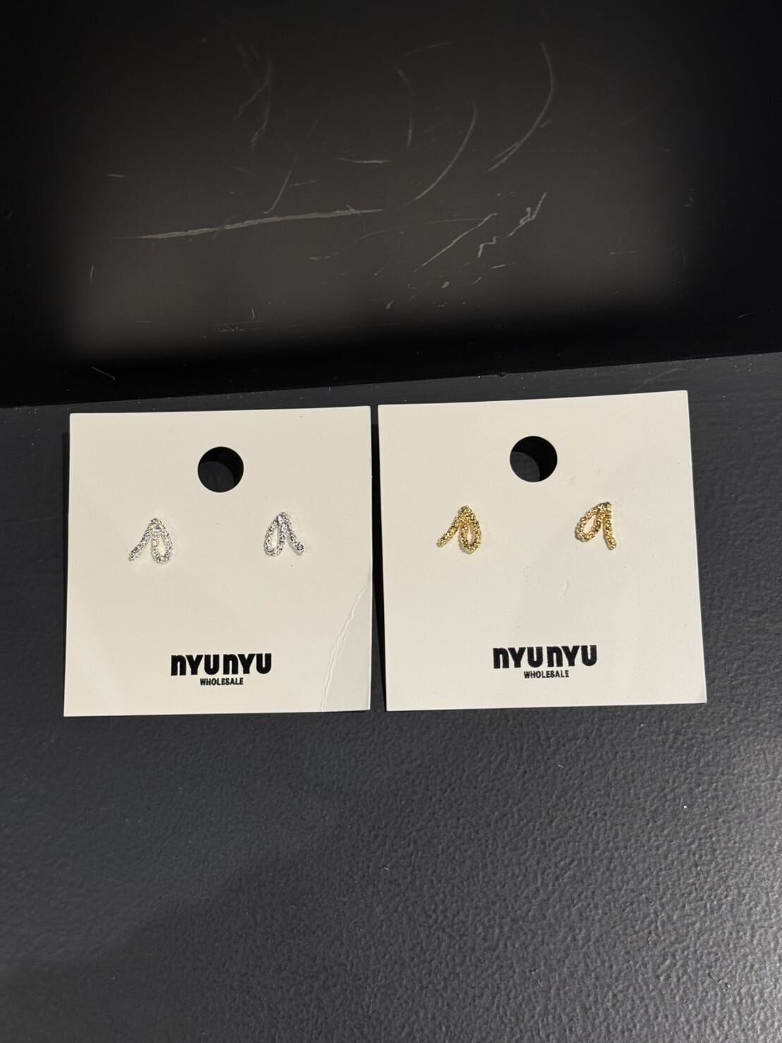 NU5575 度規則圈耳環 *特價* (充值購物金不適用)