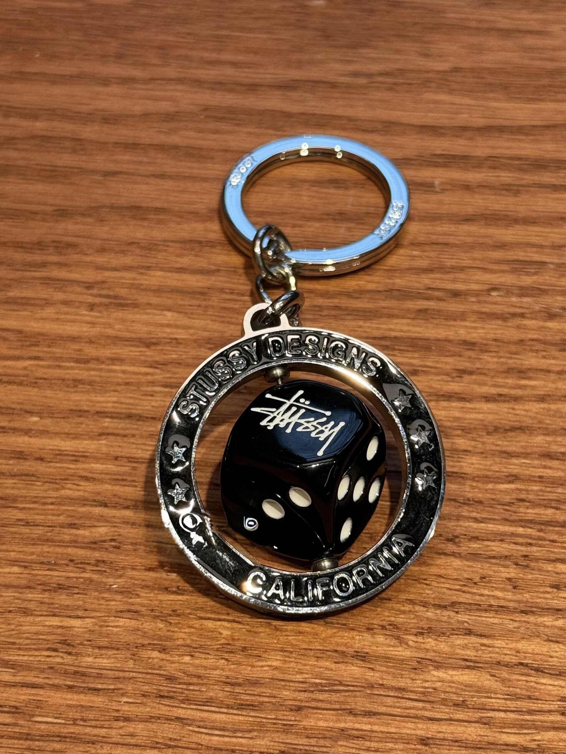 <現貨>STUSSY Stüssy 26SS 骰子 可旋轉 鑰匙圈 吊飾 配件 138980