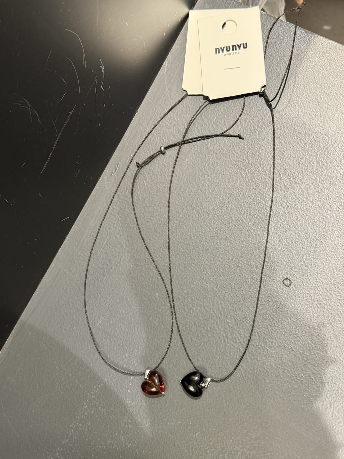 NU5579 愛心皮繩項鍊  *特價* (充值購物金不適用)