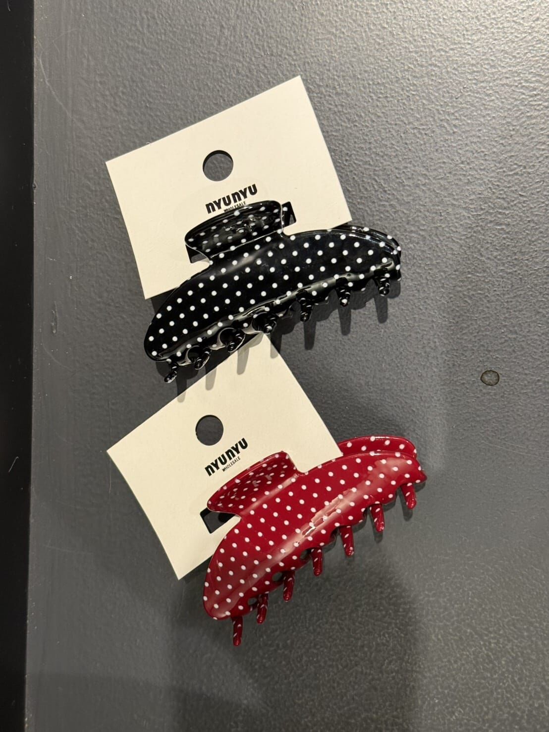 NU5569 小點點鯊魚夾 *特價* (充值購物金不適用)