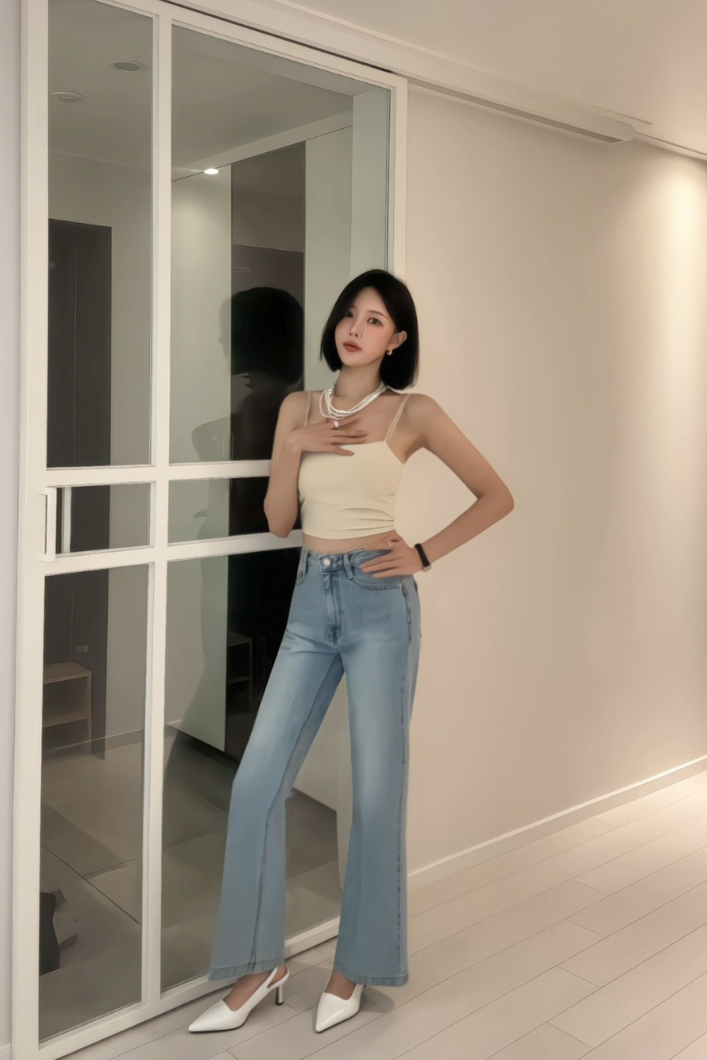 2702壓痕微喇牛仔長褲