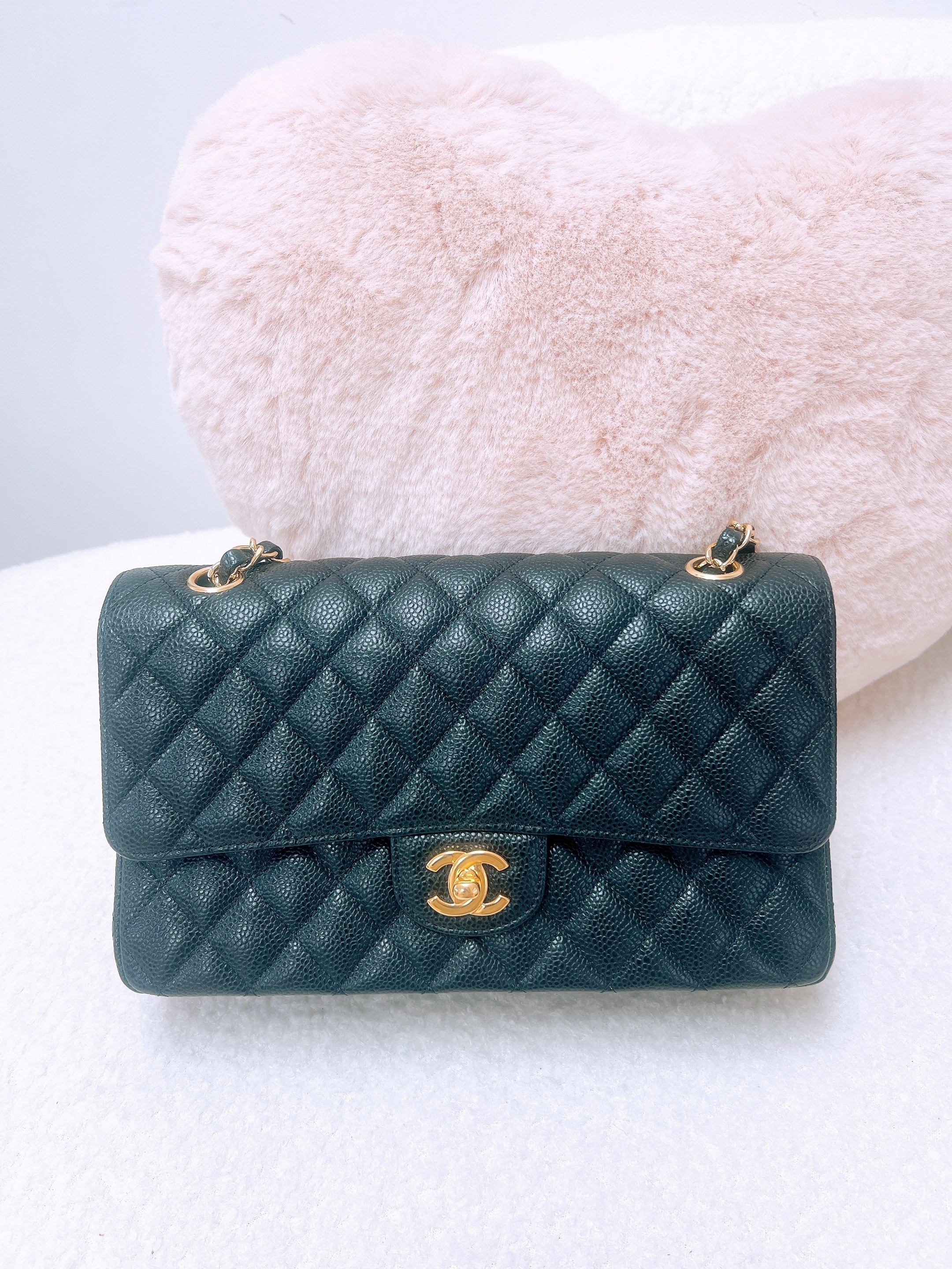 Chanel classic flap cf 25 medium (black caviar/ GHW 24 series)