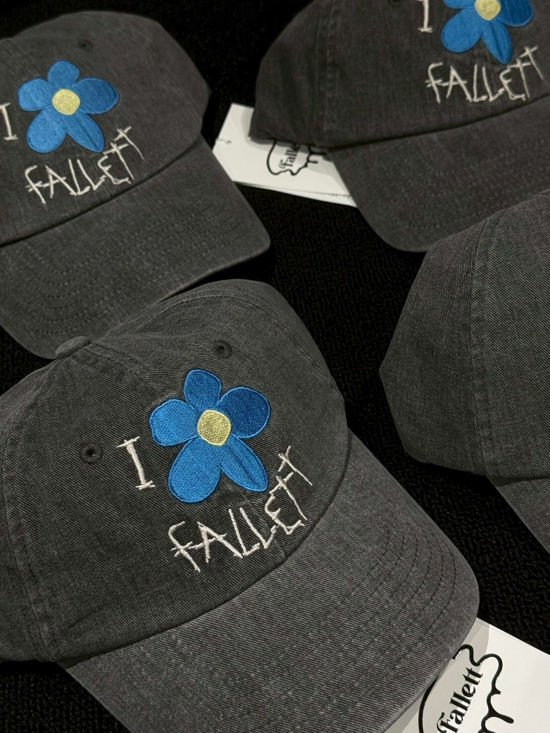 韓國 Fallett 小花刺繡水洗灰老帽