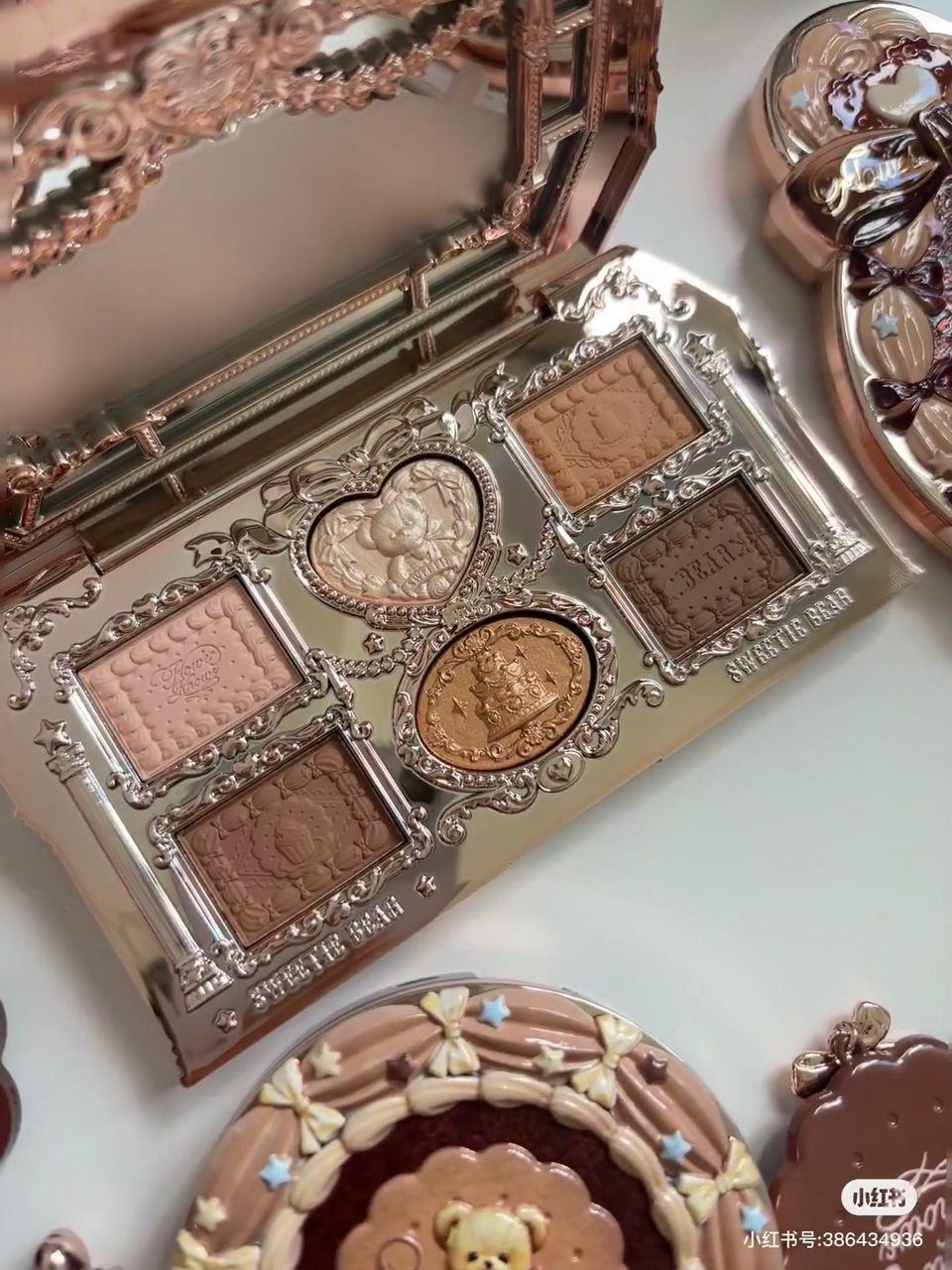 Flower Knows Sweet Bear Series 6-Color Eyeshadow Palette