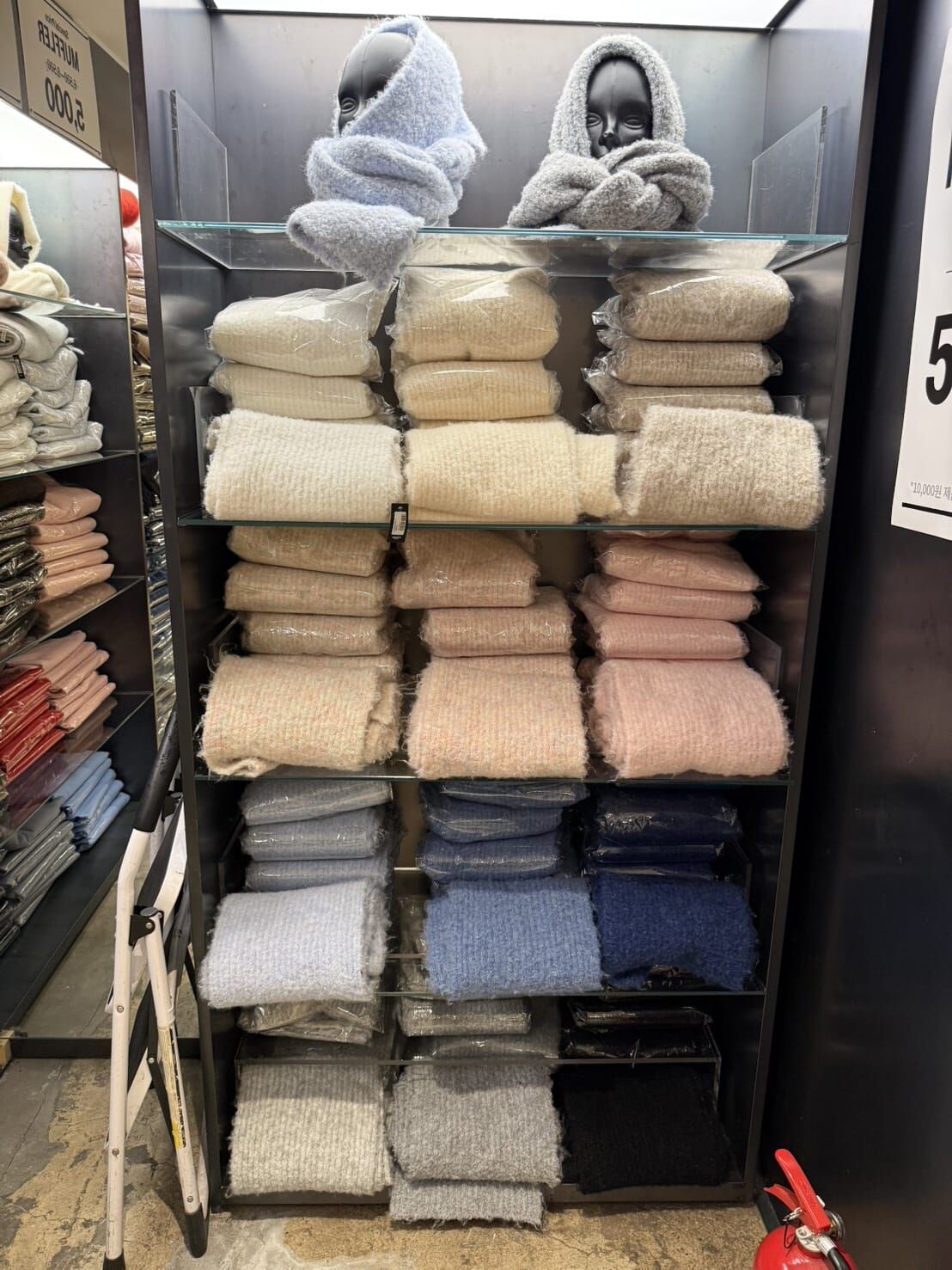 NU5586 單色羊毛圍巾 *特價* (充值購物金不適用)