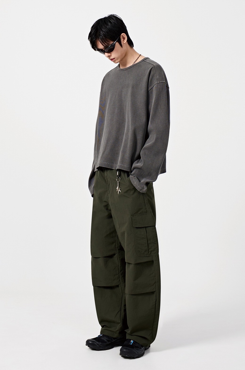 【OWN】Dimitri Black 寬褲 長褲 弧形 工裝褲 降落傘褲 尼龍 防風 防潑水 秋冬 不分男女 黑色 橄欖綠