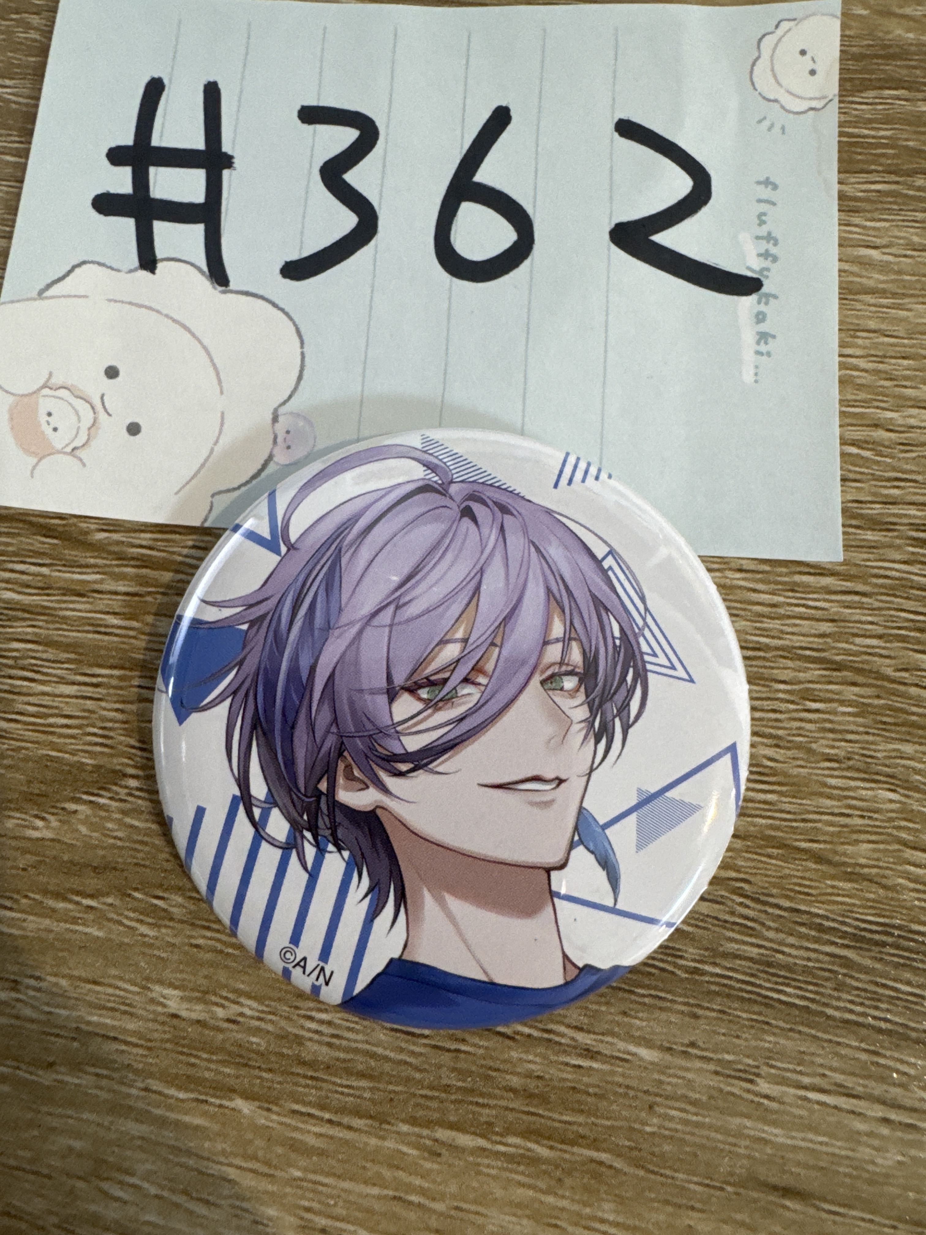 彩虹社 NESS 襟章#362