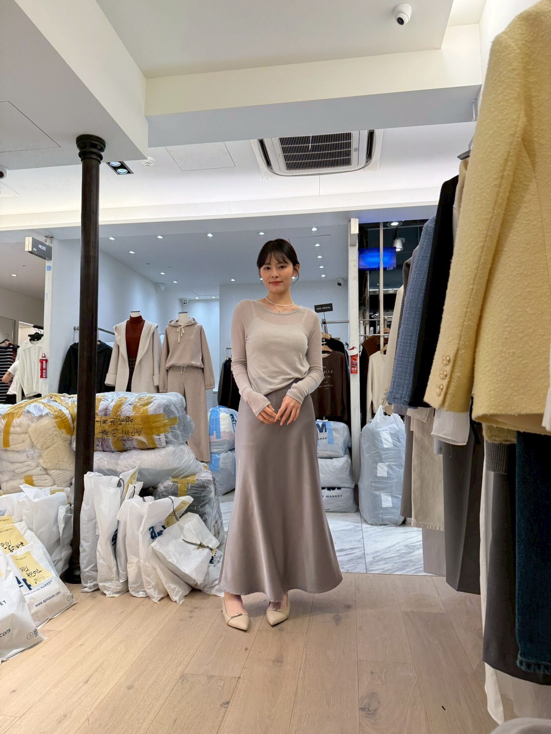 AY5522 暗直紋上衣