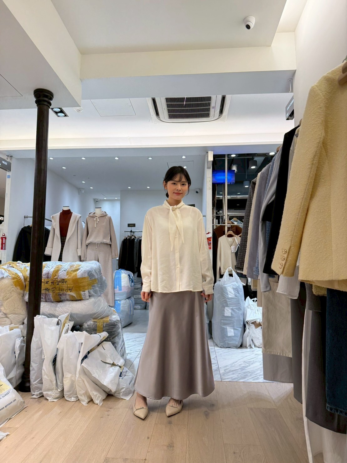 AY5520 領巾壓褶袖恤衫