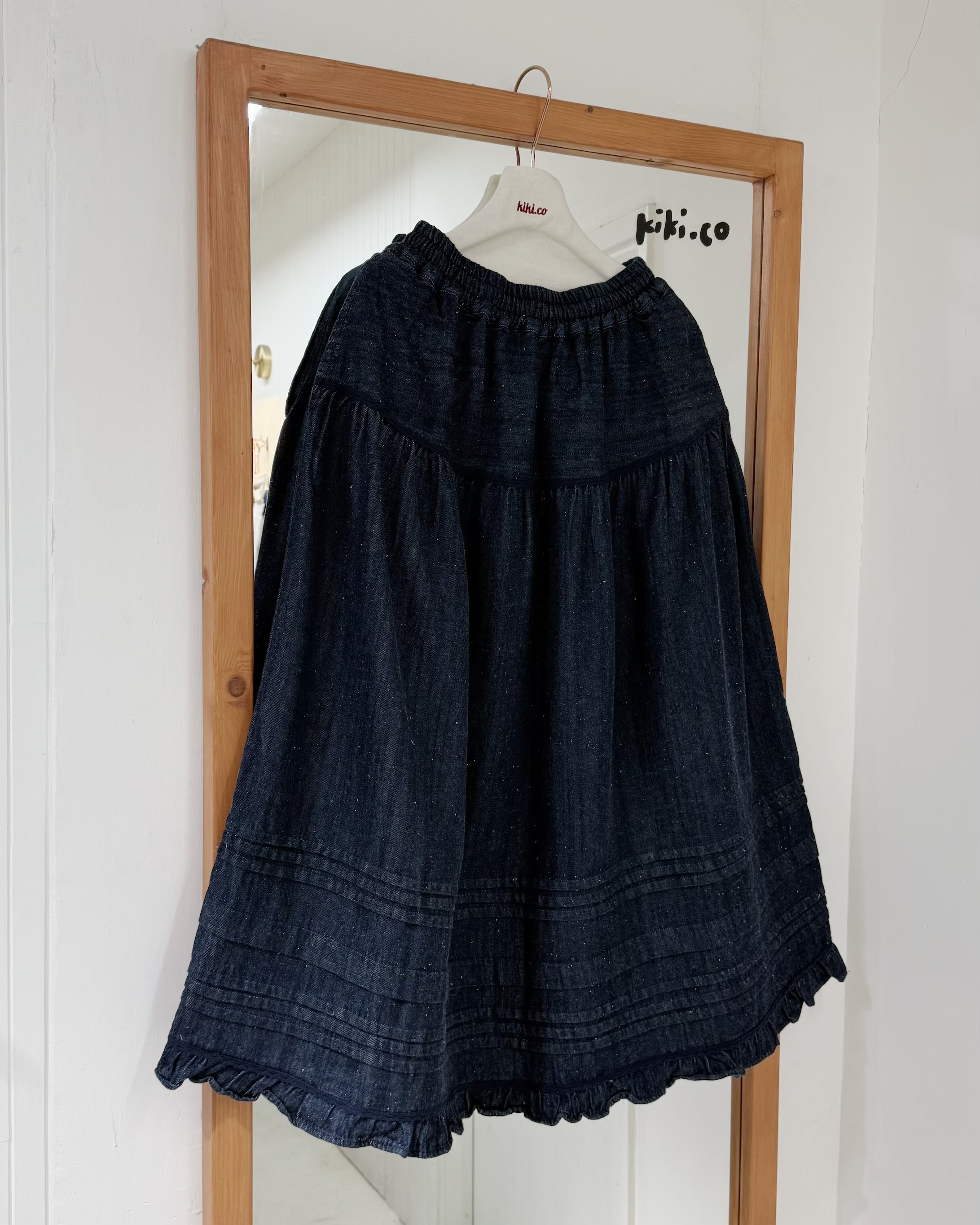 柔軟點點牛仔質感半裙