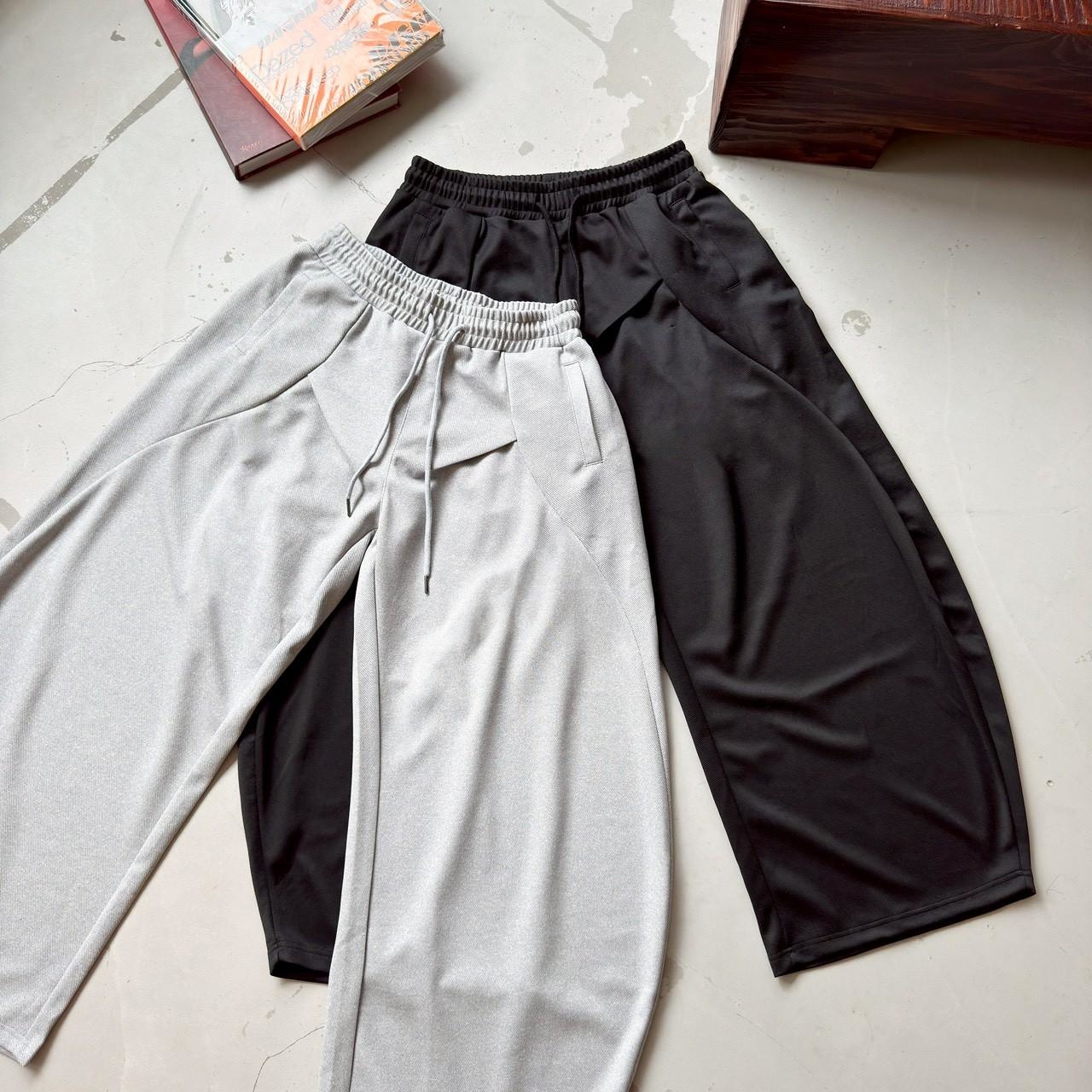 線條造型彎刀褲 1788