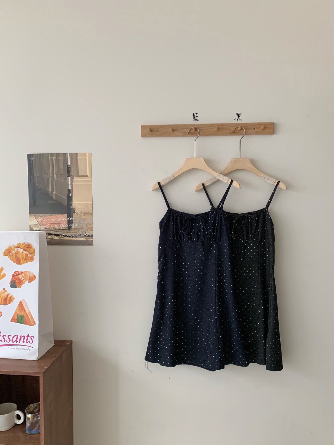 小波點細肩短洋裝 RL2556