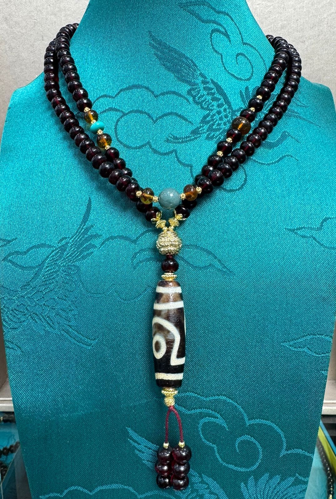 VF059 撫順龍滴血二眼項鏈