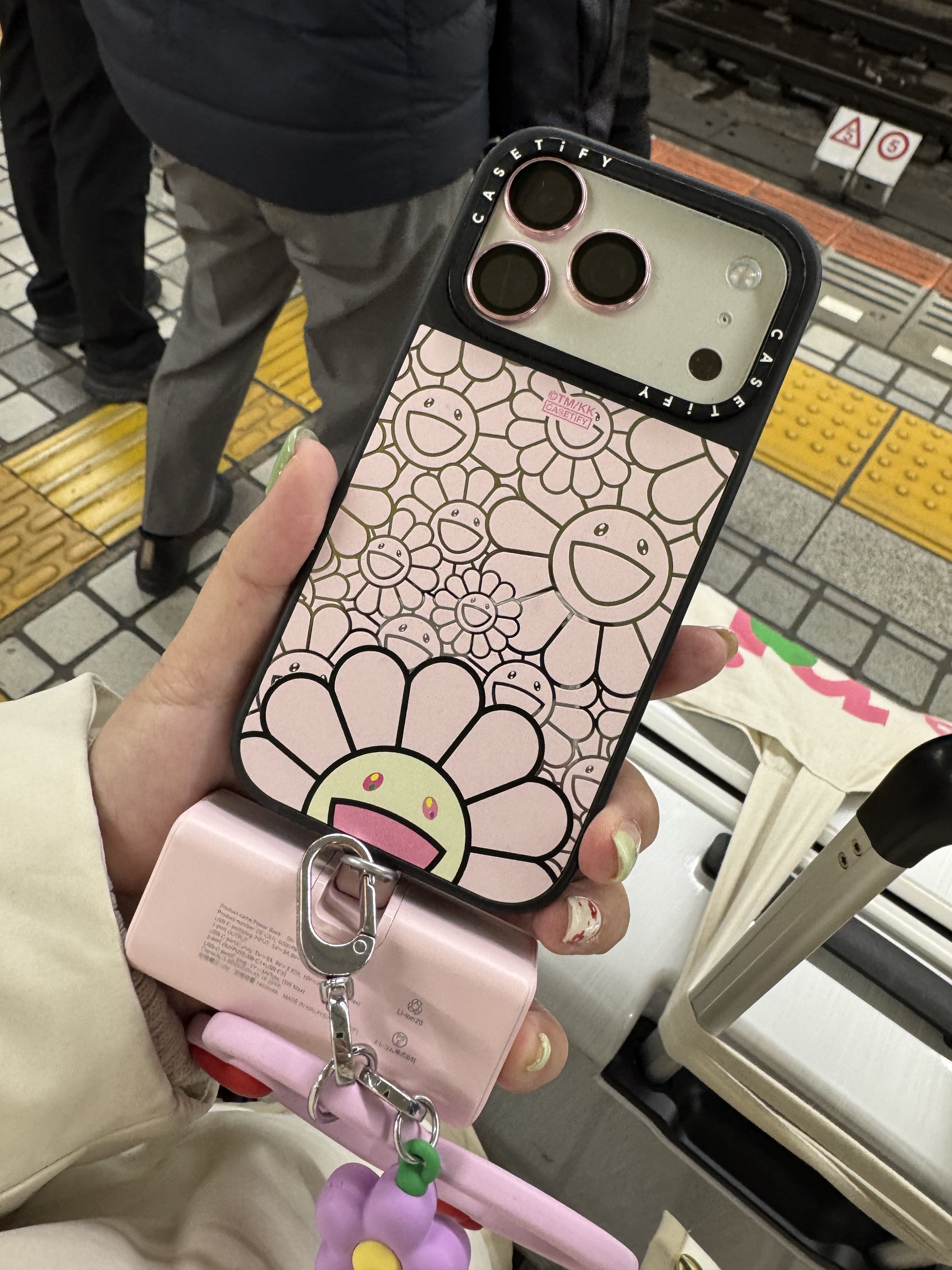 260208 Elecom 5000mg 充電器多色