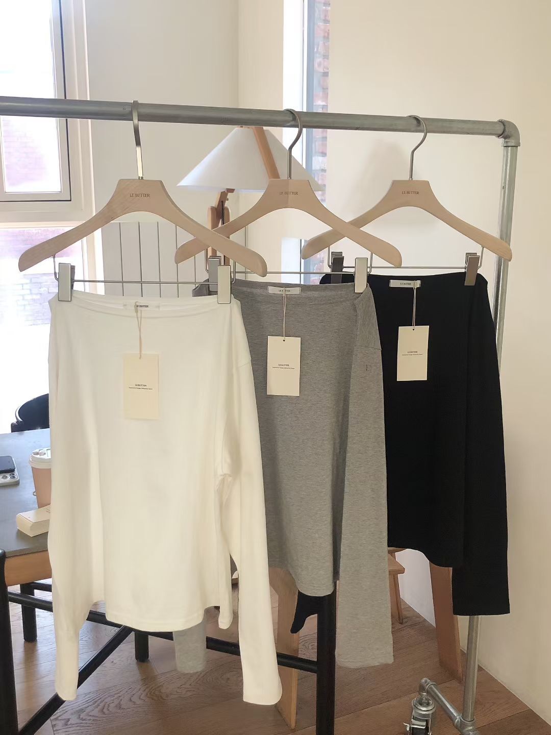 LB5526 一字領棉質上衣 *特價* (充值購物金不適用)