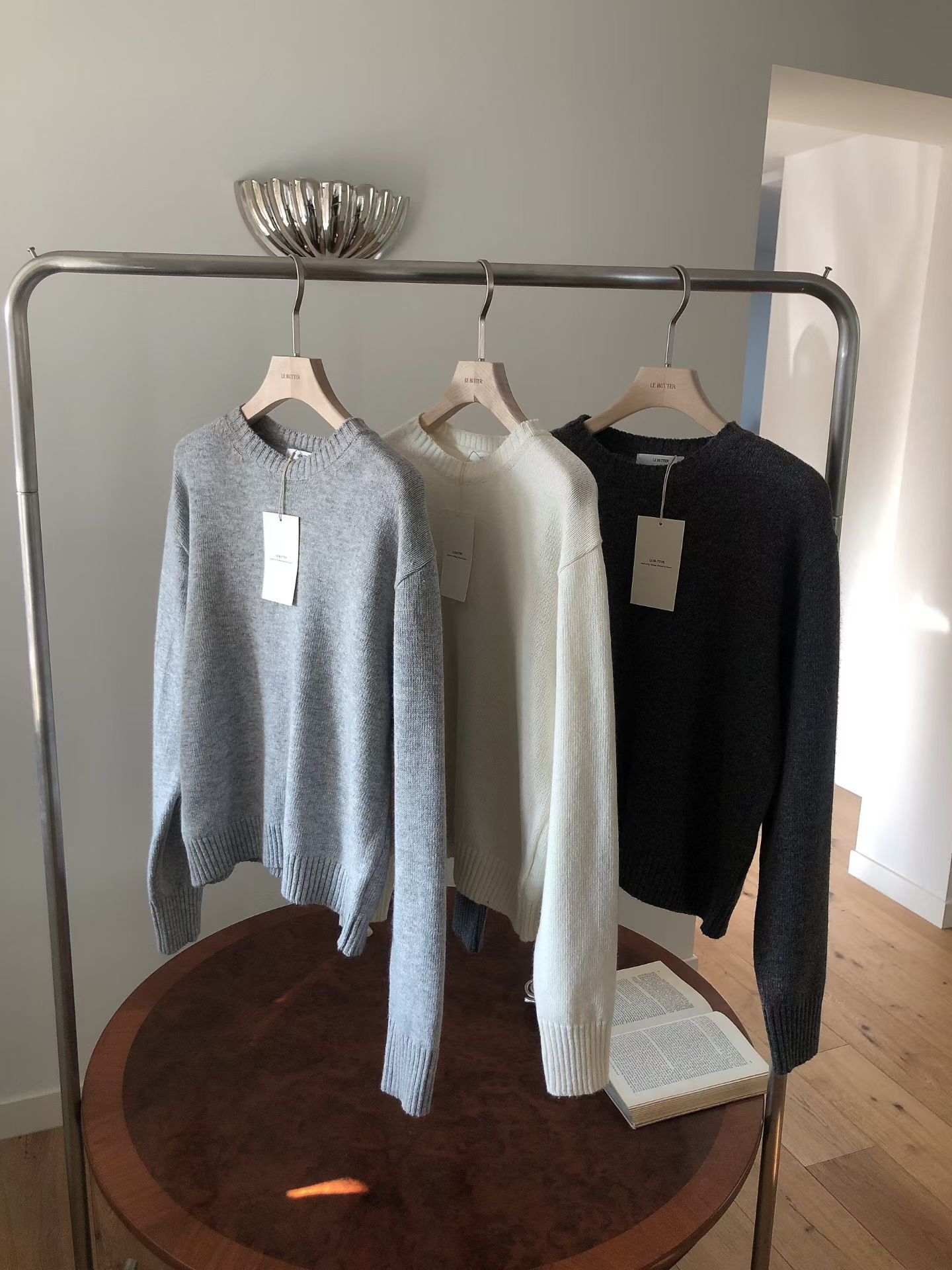 LB5529 浣熊毛百搭冷衫 *特價* (充值購物金不適用)