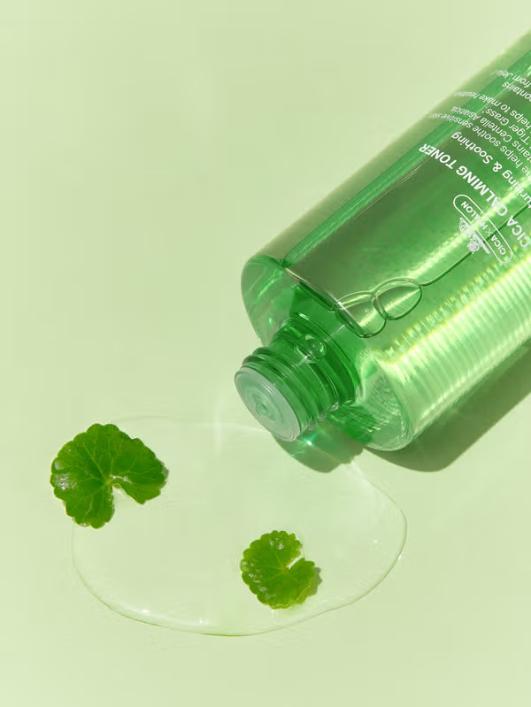 VT 積雪草鎮靜舒緩保濕化妝水 300ml