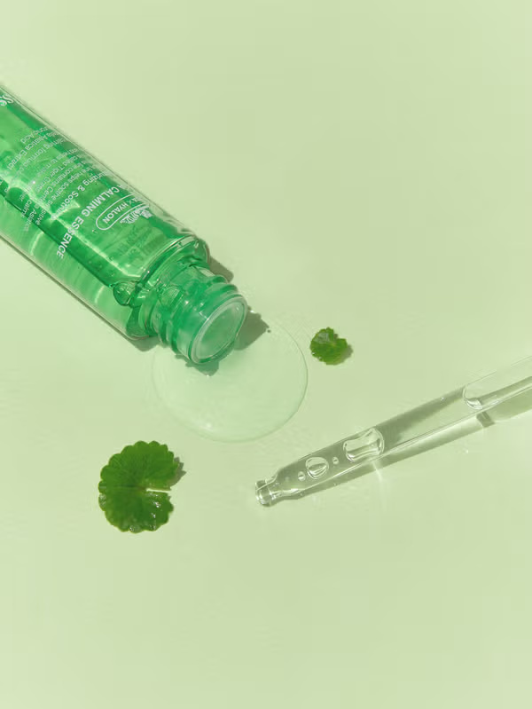 VT 積雪草鎮靜舒緩保濕精華 30ml