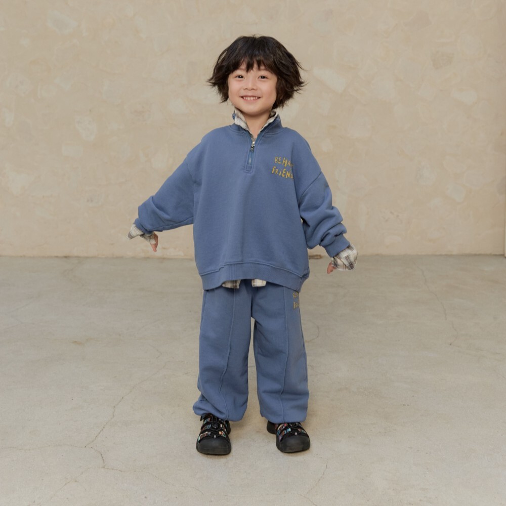 90-160 快樂字母半拉鍊上衣 2色