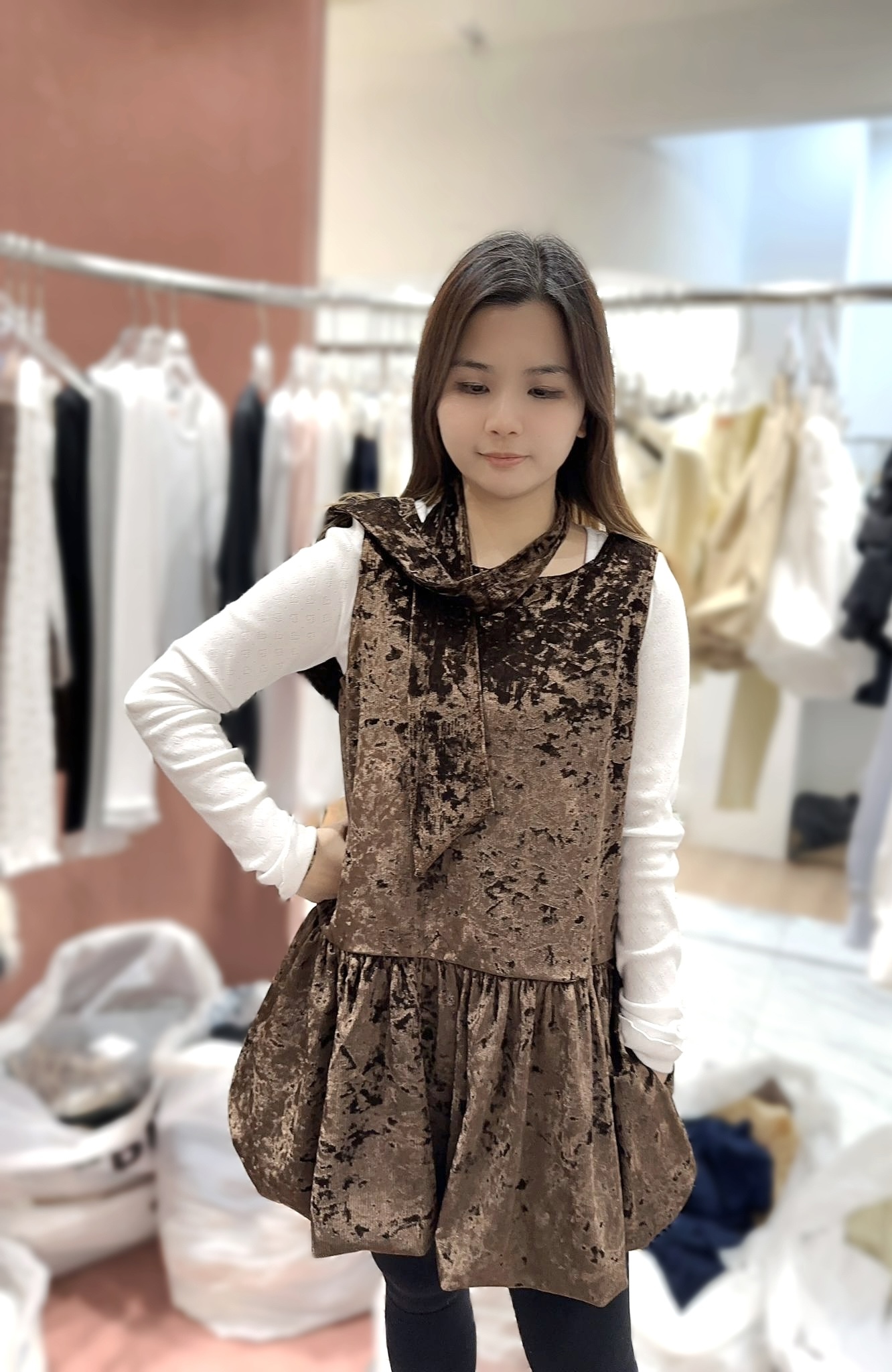 ST08  背心裙 胸 37/腰38/hip 46/ 長29.5   $599 (一口價)