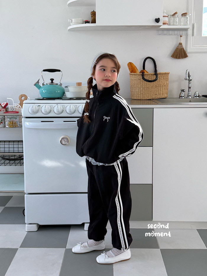 正韓春second moment  兩色甜美蕾絲襯裙拼接運動褲