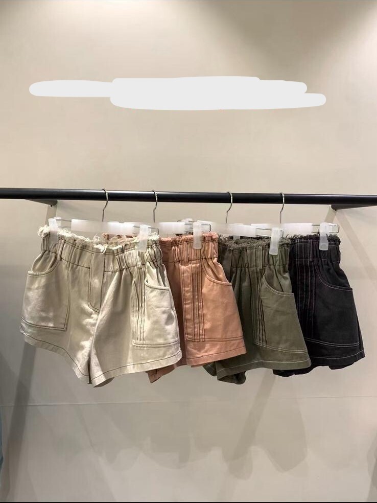 MM89 腰 28-43/hip 50/ 長11.5   $429 (一口價)