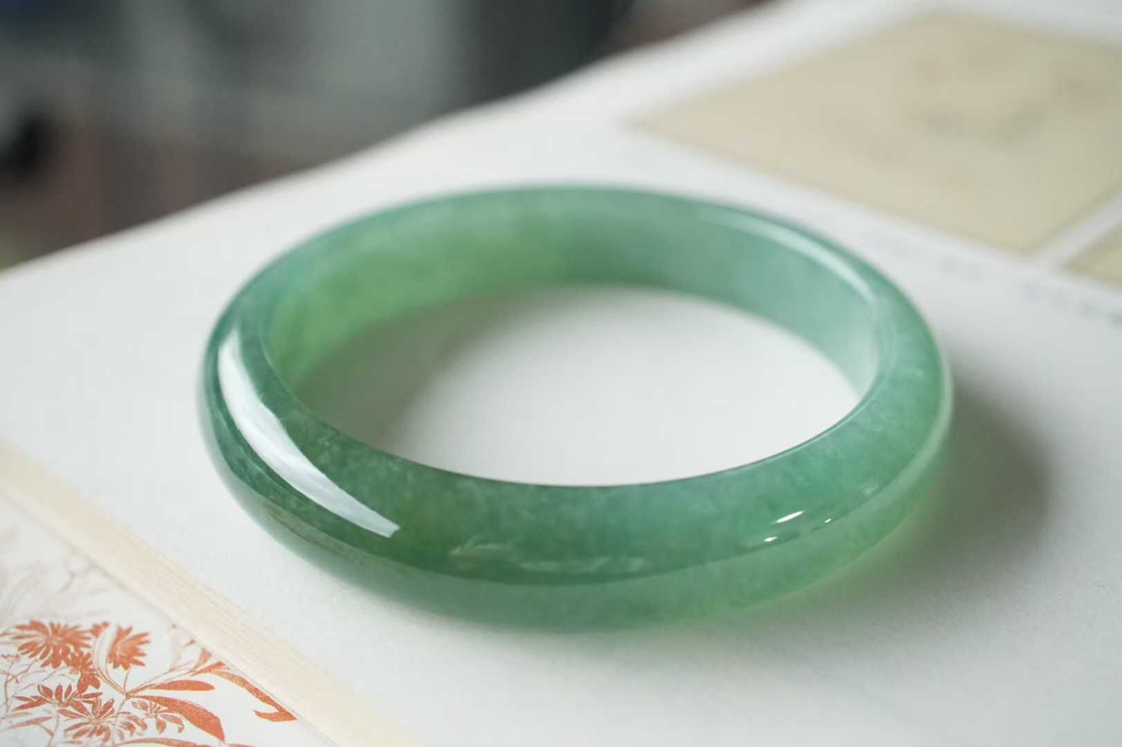 12383 56.5mm翡翠冰油青正圈手鐲 (56-58)