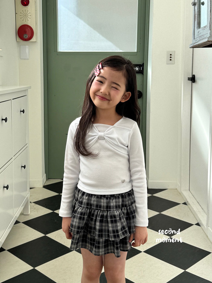 正韓春second moment  三色銀標蝴蝶領上衣