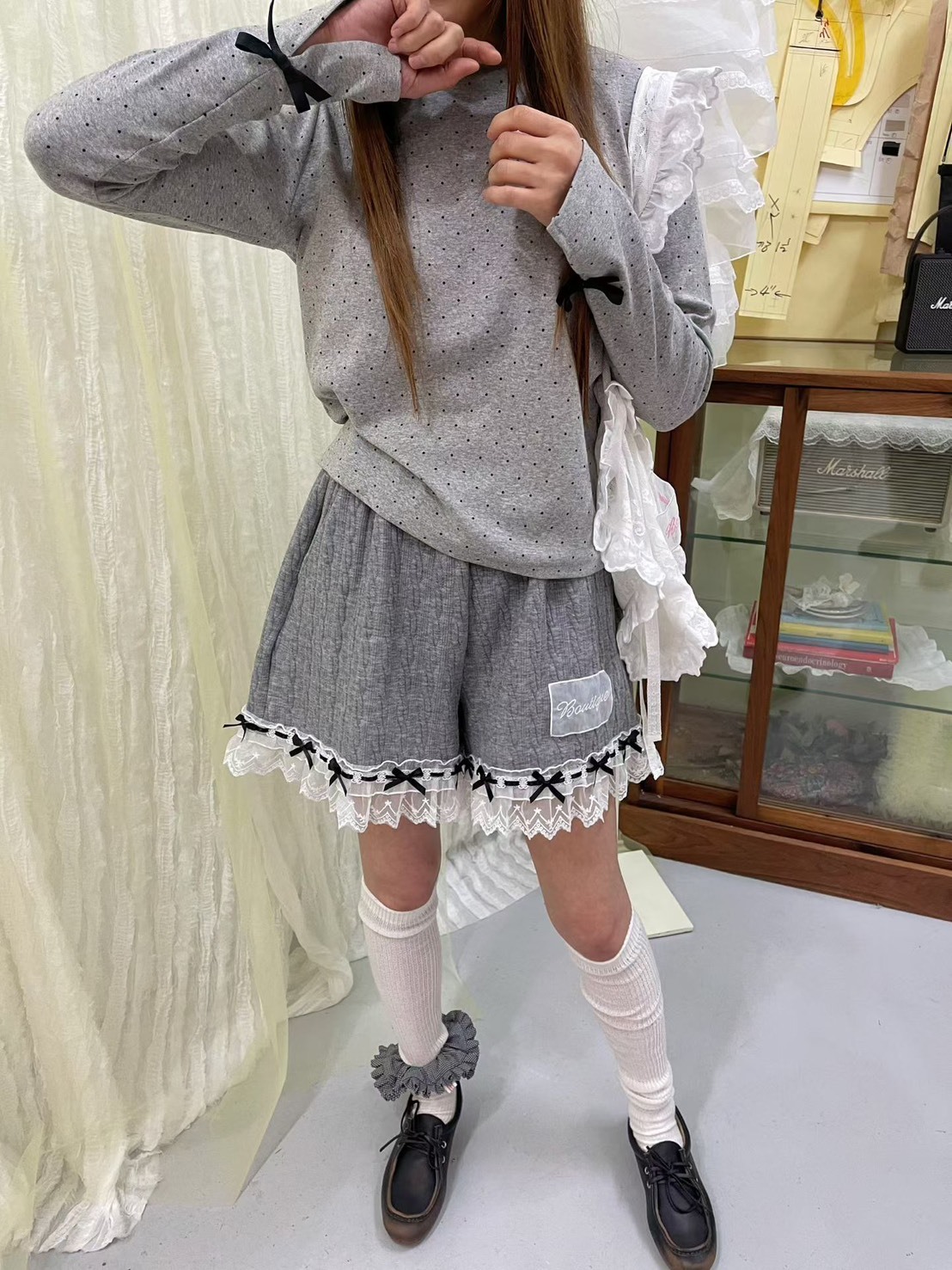 黑結袖點點內搭T