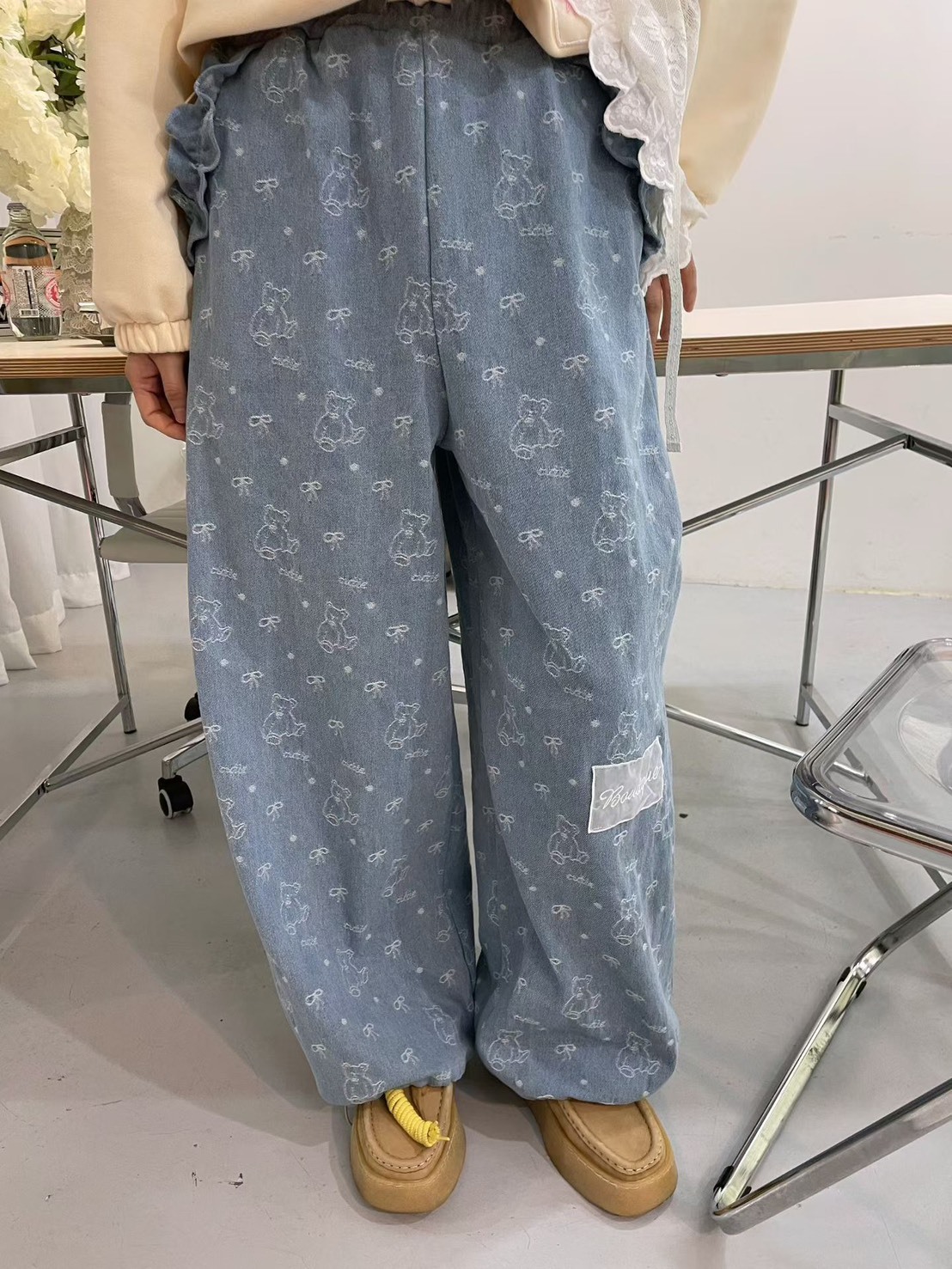 熊熊蝴蝶結圖牛仔休閒褲