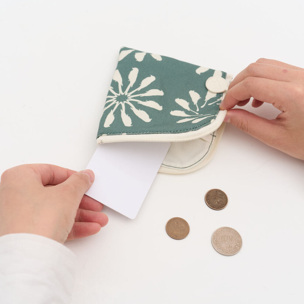 Zipper Card Purse/Black Drongo Circles/Duck Green