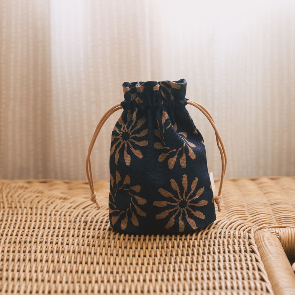Small Purse-String Bag/Black Drongo Circles/Dark Navy